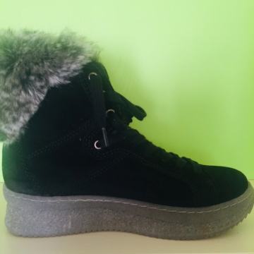 Gležnarji - čevlji Bugatti, št, 37, novi