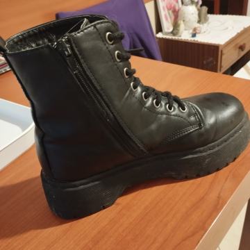 Crni gleznarji s platformo  38