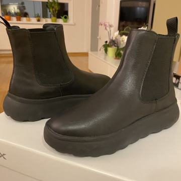 Geox čevlji D SPHERICA EC4.1 A, velikost 37