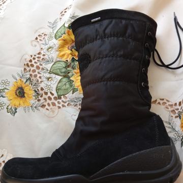 GEOX ČRNI ŠKORNJI 39