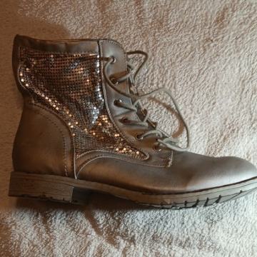 gležnarji 41 novi srebrne barve, 20€