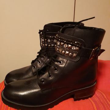 novi gležnarji KATE GRAY 39