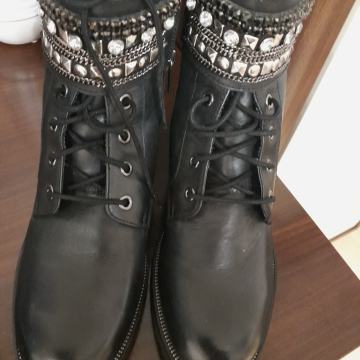 gležnarji kate grey 39