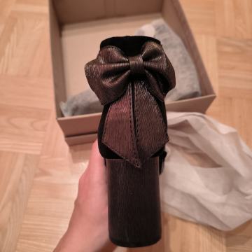 Gleznarji s peto velikost 38