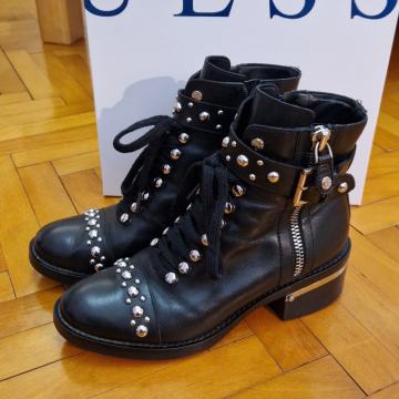 Guess gležnarji št. 40