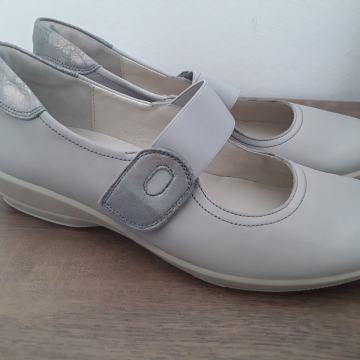 JÜRGEN HIRSCH ŽENSKI USNJENI ČEVLJI - VELIKOSTI 41