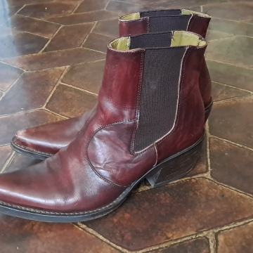 Kavbojski gležnarji 36