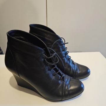 Podarim gležnarje 38