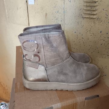 Prodam lepo ohranjene rabljene zimske čevlje