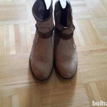 Prodam NOVE usnjene poletne gležnarje