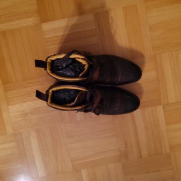 Prodam NOVE usnjene gležnarje
