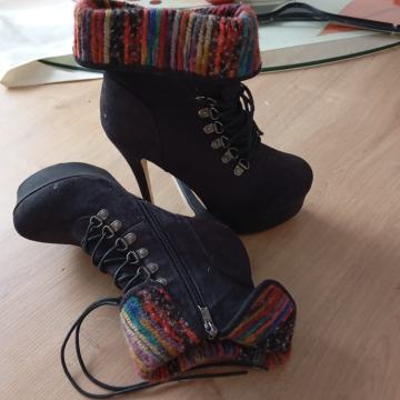 Roavena črni gležnarji z visoko peto 39