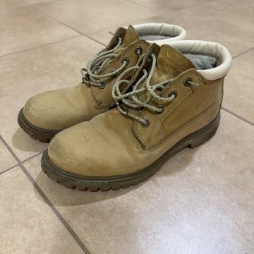 Timberland ženski usnjeni čevlji št. 41 rjave barve (gležnjari)
