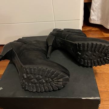 United Nude Cup x Bootie - 41