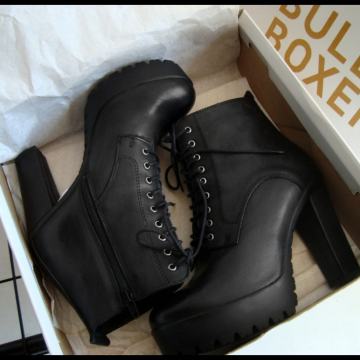 novi usnejni gležnjarji, 38 velikost