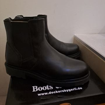 Usnjeni gležnarji Dockers črna št. 41