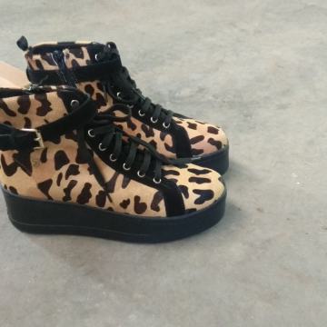 Ženski čevlji gležnarji GIOSEPPO Napakiak  NOVI št.38