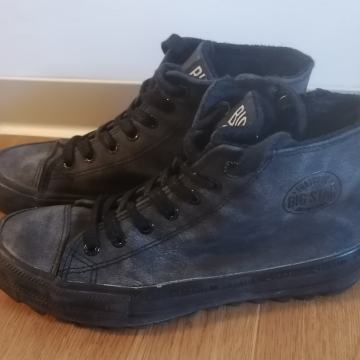 ŽENSKI / DEKLIŠKI USNJENI GLEŽNARJI ŠT. 37