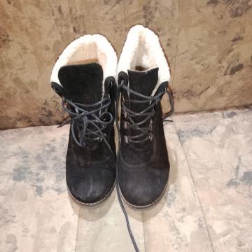 Ženski gležnarji s peto in termo oblogo št.40