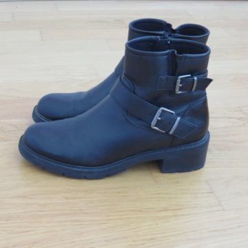 ženski gležnarji št. 41