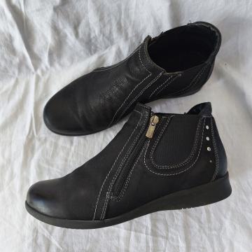 Ženski gležnarji, vel 41