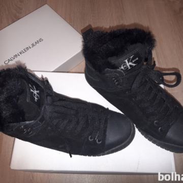 Ženski zimski gležnarji Calvin Klein