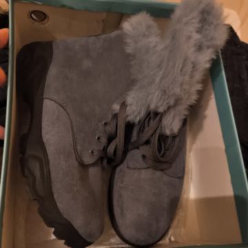 Zimski čevlji NOVI 39