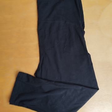 Kapri hlače za nosečnico 42 / 44