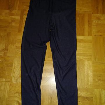 Legice št.36 znamka Popek videz jeans