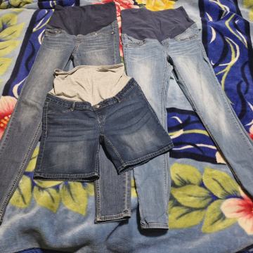 Nosecniske kavbojke zelo raztegljive primerne za 38