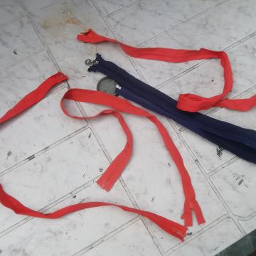 ZADRGA ZA HLACE DOLZINA 70 CM CENA 2 EUR KOM TEL 070 604 547