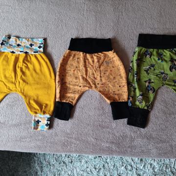 3x unikatne dolge hlače v št 62 Šivam.si 3kos = 6€