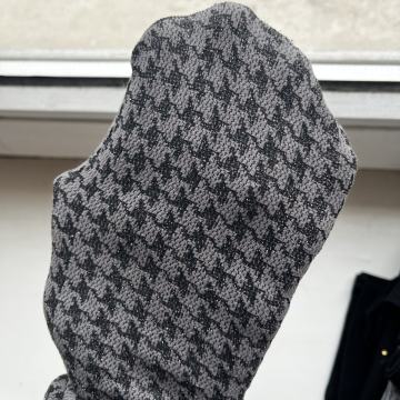 Hlacne nogavice Calzedonia, velikost S, sivo-črn vzorec, rahlo bleščeč