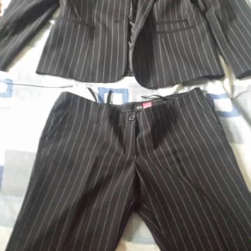 HLACNI KOSTIM  VEL 44 ZENSKI 2 X  AGUZZO KOT NOVE CENA 22 EUR