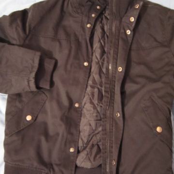 Črna jakna H&M velikost 48