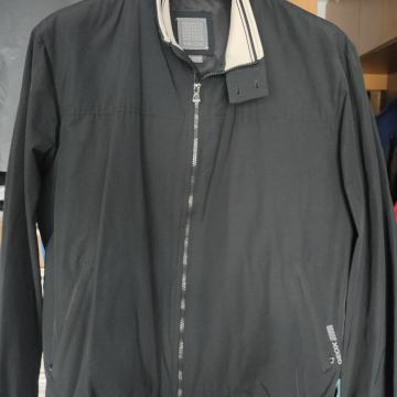 GEOX "bomber" jakna , lahka, št.58 naprodaj