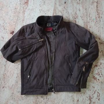 Moderna moška jesenska prehodna jakna ZARA št. S. Maribor