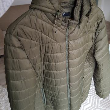 prodam jakno kot nova