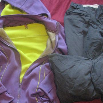 Dekliška termo jakna FREE AS SNOW, vel 164, podarim smučarske hlače