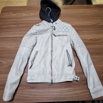 Jakna iz umetnega usnja, št. XS