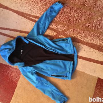 OTROŠKA JAKNA SHOFTSHELL S KAPUCO VEL. 146-152