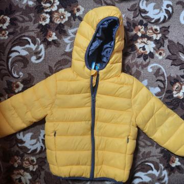 Otroška jakna, velikost 104 nova