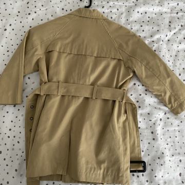 Plašč Trenchcoat Zara; št. 116