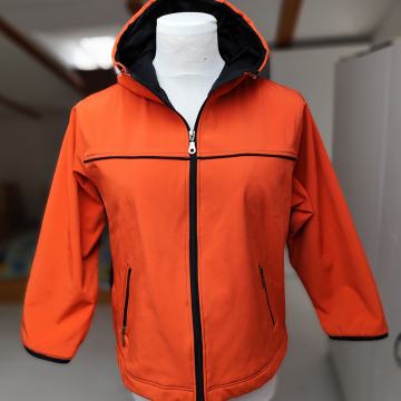 št. 158 ( 13-14 let) softshell jakna KOT NOVA