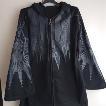 NOVA ČRNA JAKNA Z DODATKI USNJA