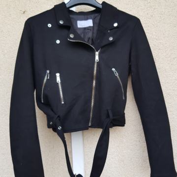 NYL TREND ČRNA KRATKA PREHODNA JAKNA M