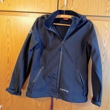 softshell jakna