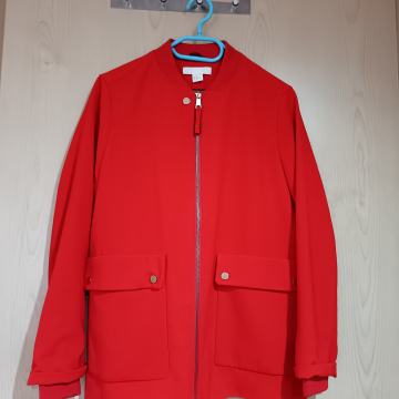 Rdeča prehodna jakna L