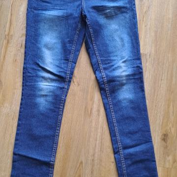 DEKLIŠKE JEANS HLAČE ŠT. 158 (12-13 LET)