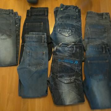 Fantovske jeans hlace st.146